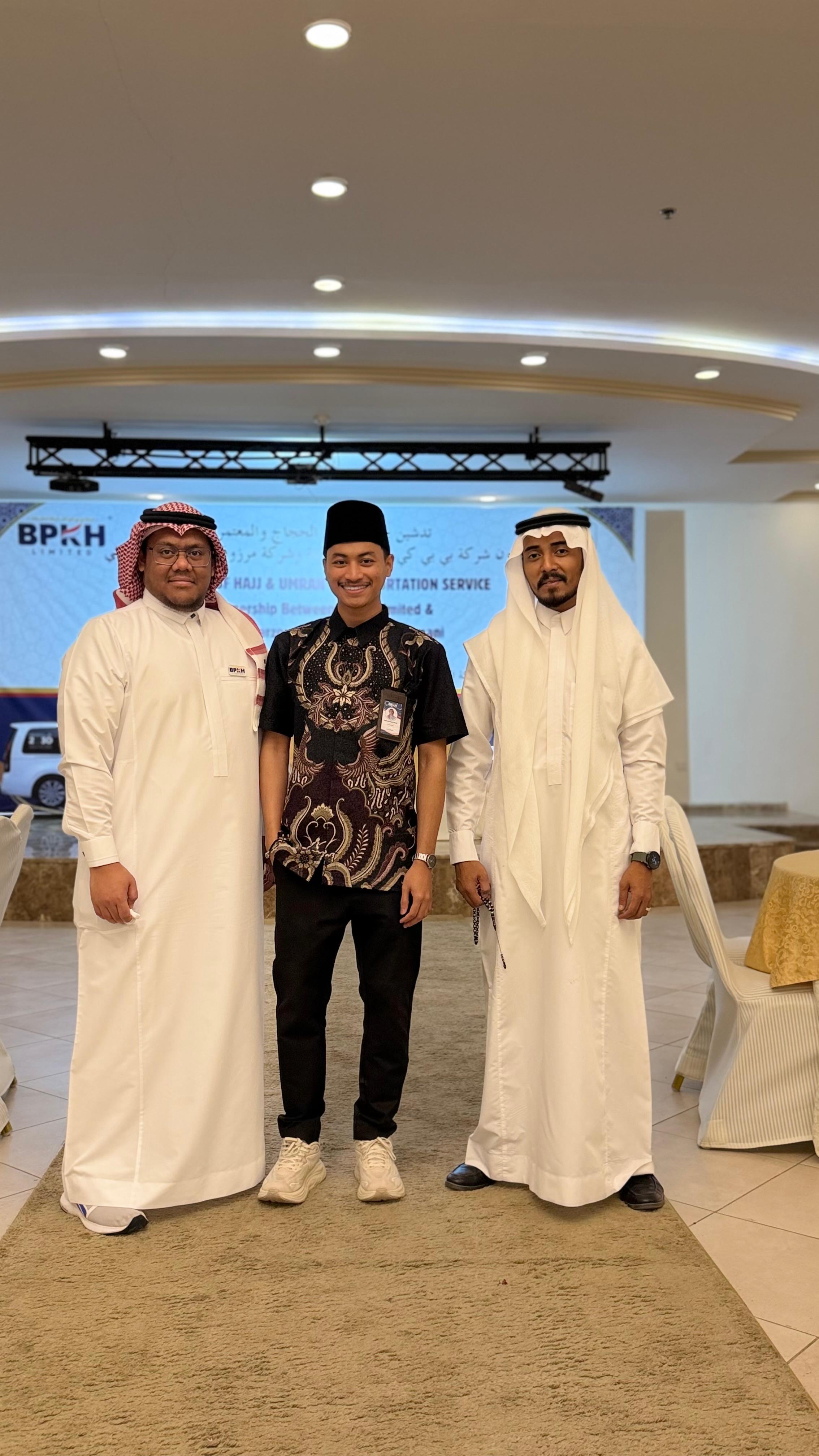تدشين مشروع المواصلات